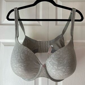 Cacique Lightly-Lined T-Shirt Bra